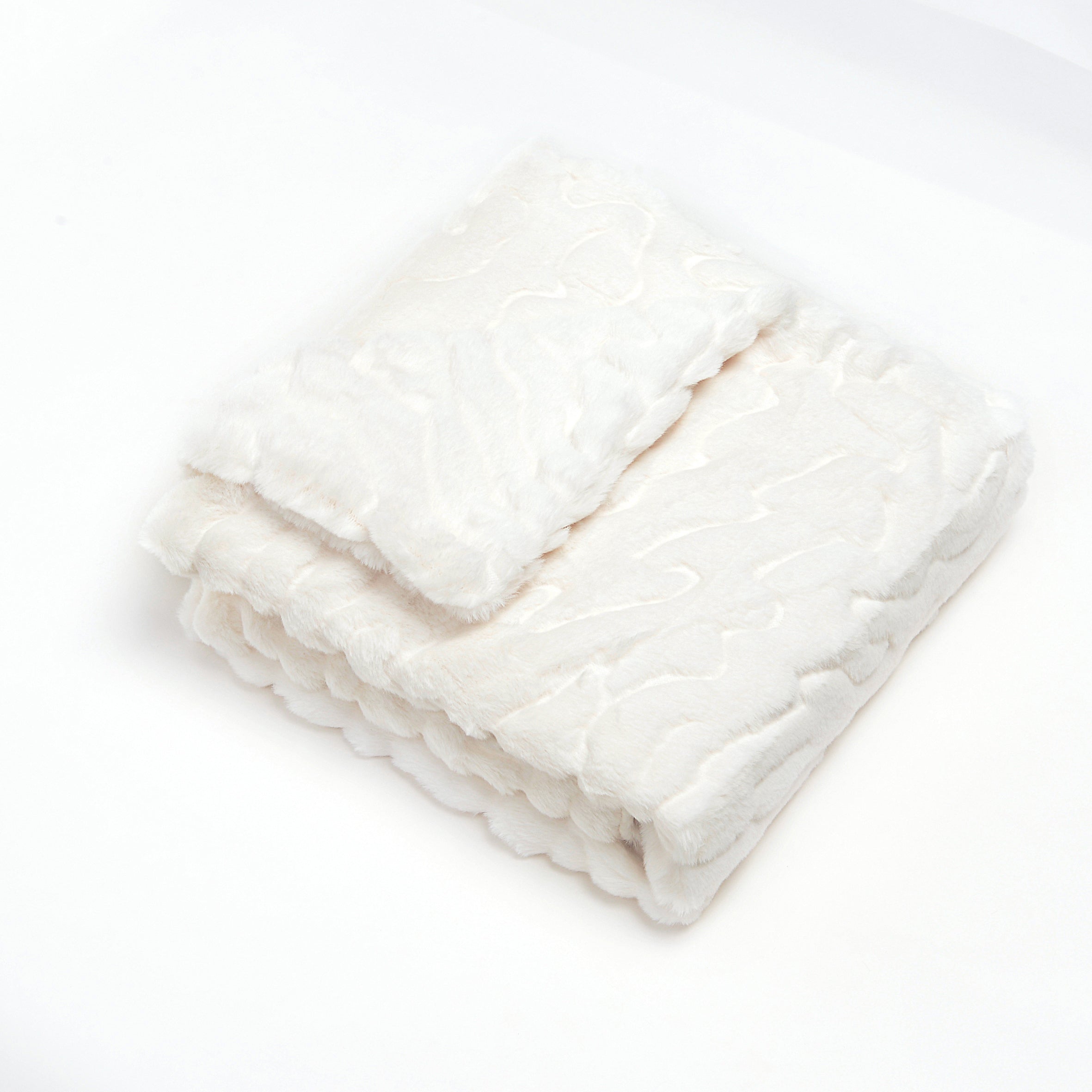 Ultra-Soft Solid Ivory Fur Blanket