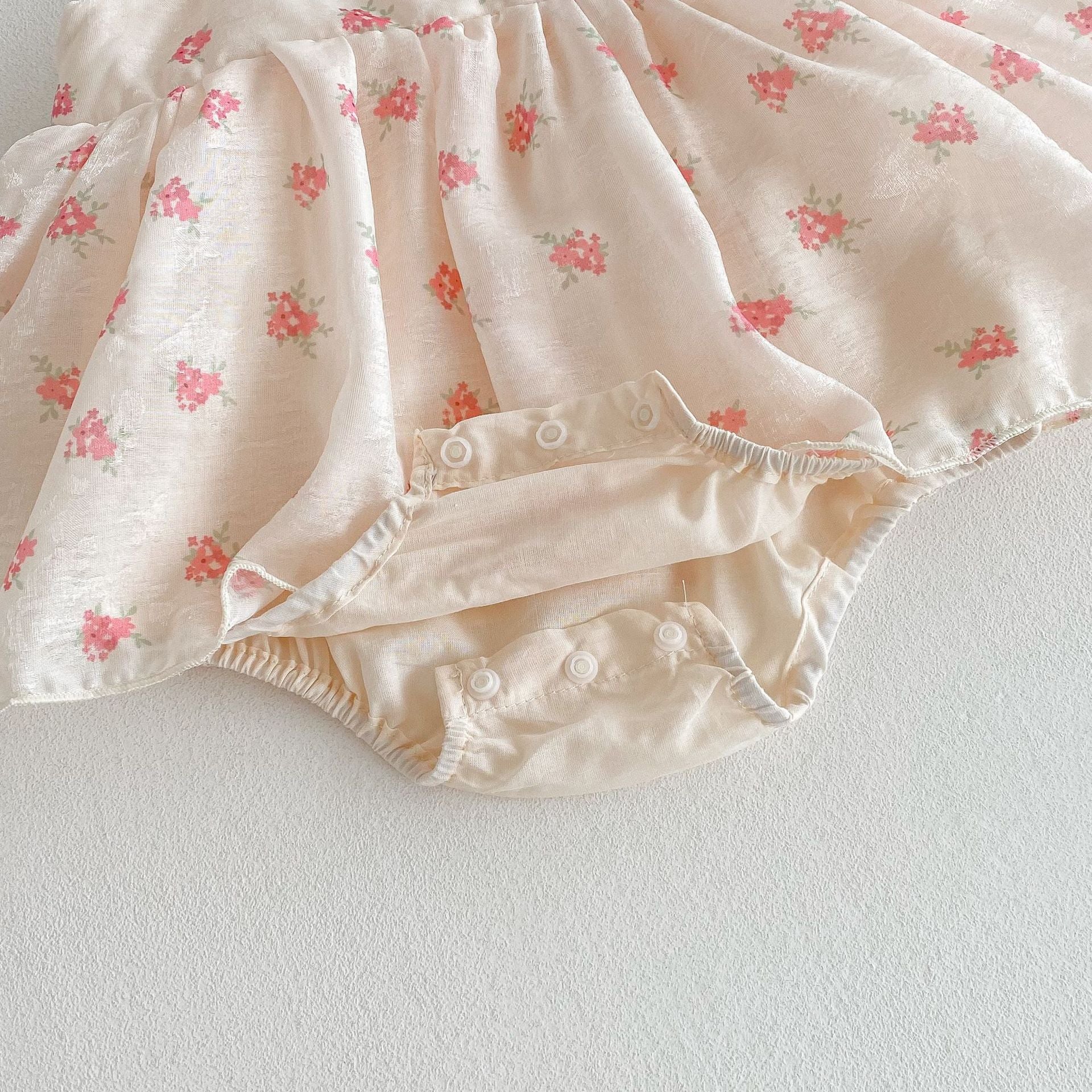 Summer Arrival Baby Girls Sleeveless Pink Flowers Pattern Dress Design Onesies
