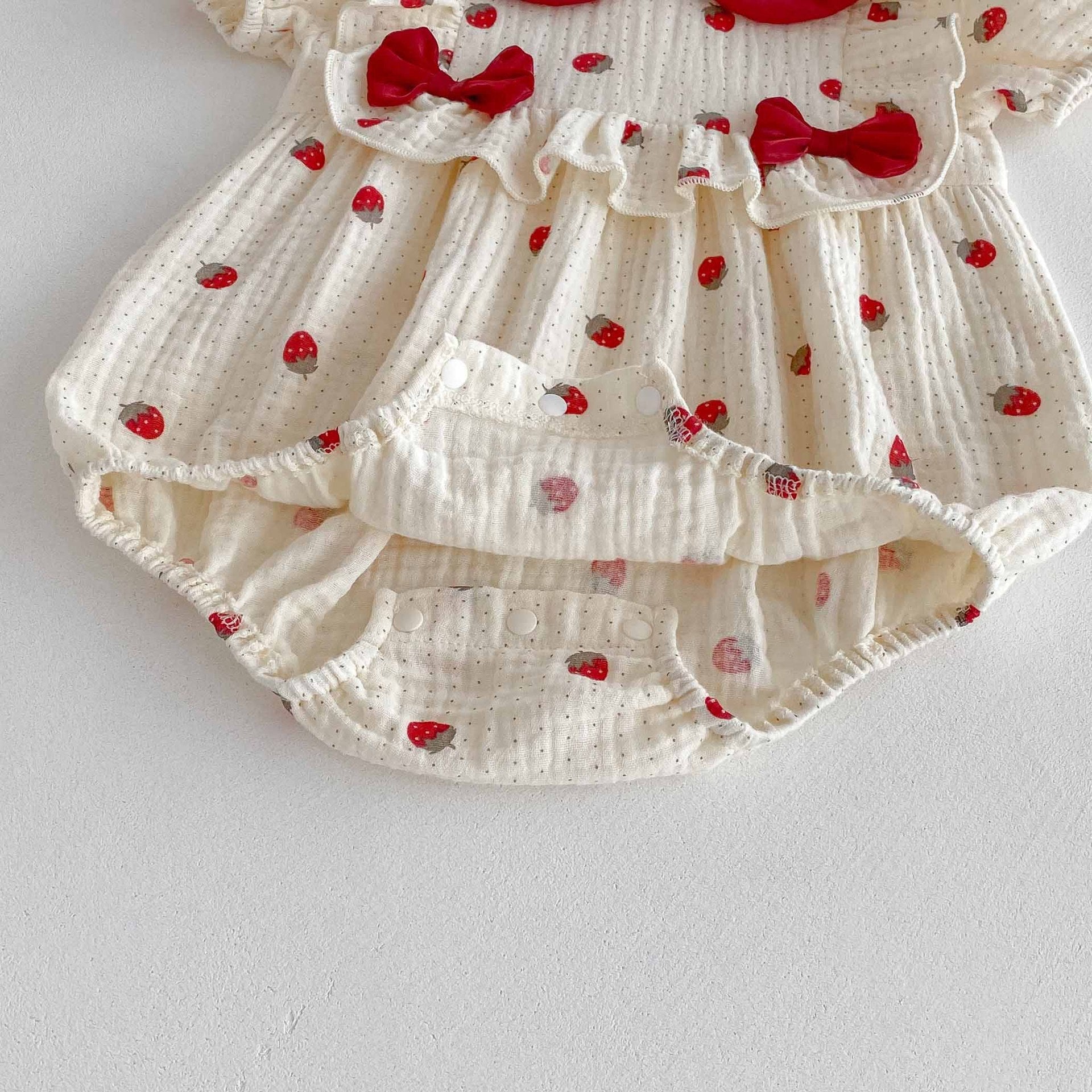 Summer Arrival Baby Girls Cute Short Sleeves Fruits Pattern Onesies